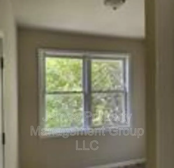 3213 W Warren Blvd #2 — Photo 5