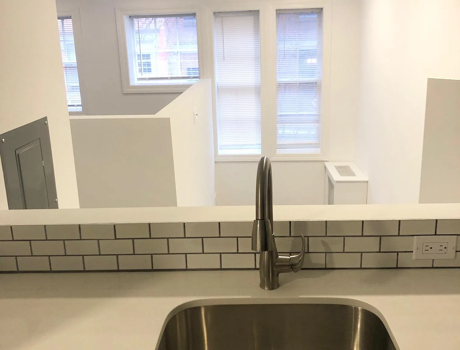 1 bed, $2,495 — Photo 2
