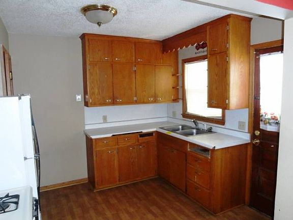 1404 Kitchen
