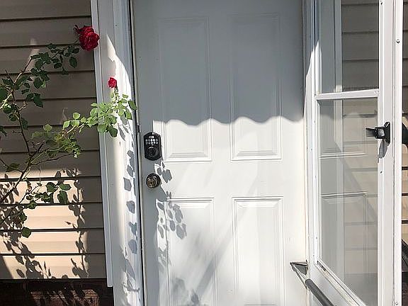 3rd image of 3703 Cecilia Ave