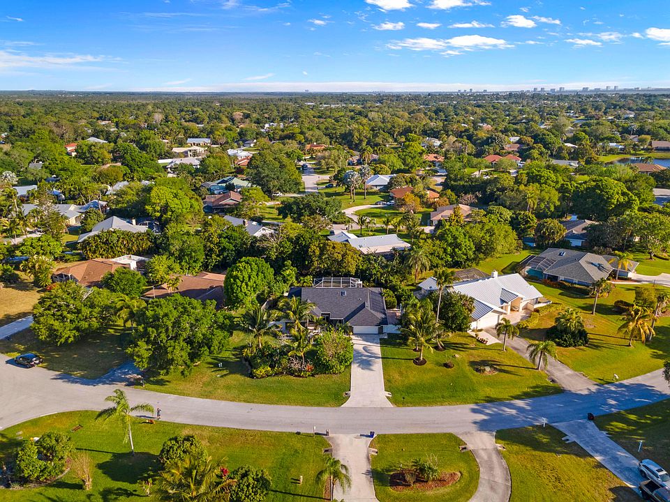 1st image of 3082 NE Ivy Lane