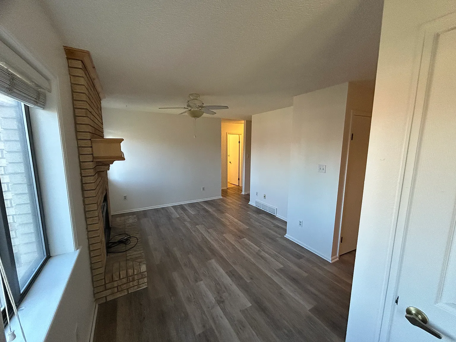 3 bed, 1250 sqft, $1,950 — Photo 4