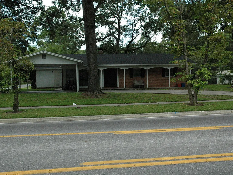 506 NW 34th St — Photo 11