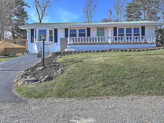 2nd image of 10334 Redwood Cir