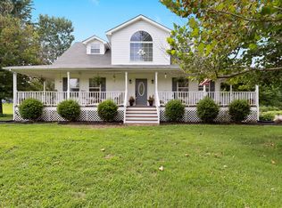 7050 Williams Rd, Cross Plains, TN 37049