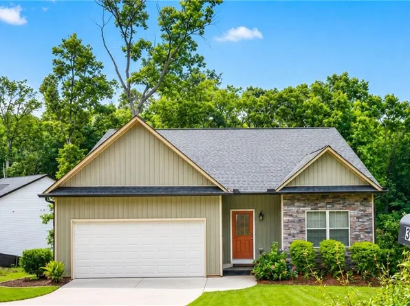 3905 Sea Ct, Gainesville, GA 30501