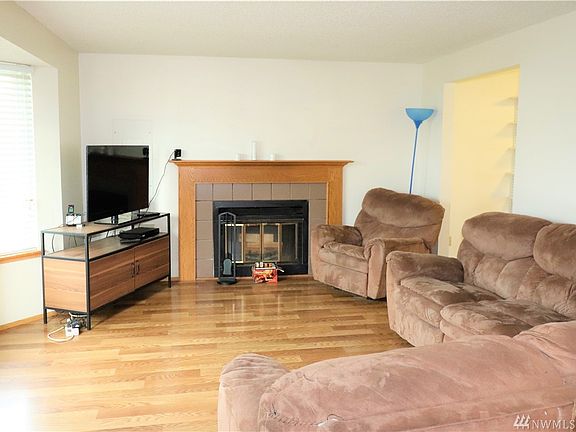 2nd image of 3618 I St SE #10A
