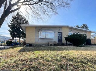 1048 Grant Ave, Philadelphia, PA 19115