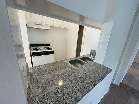 5th image of 10963 Whipple St APT 19