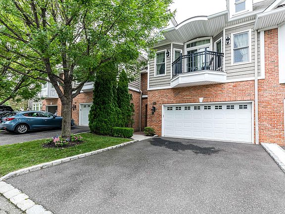 4th image of 311 Trotting Ln #2403