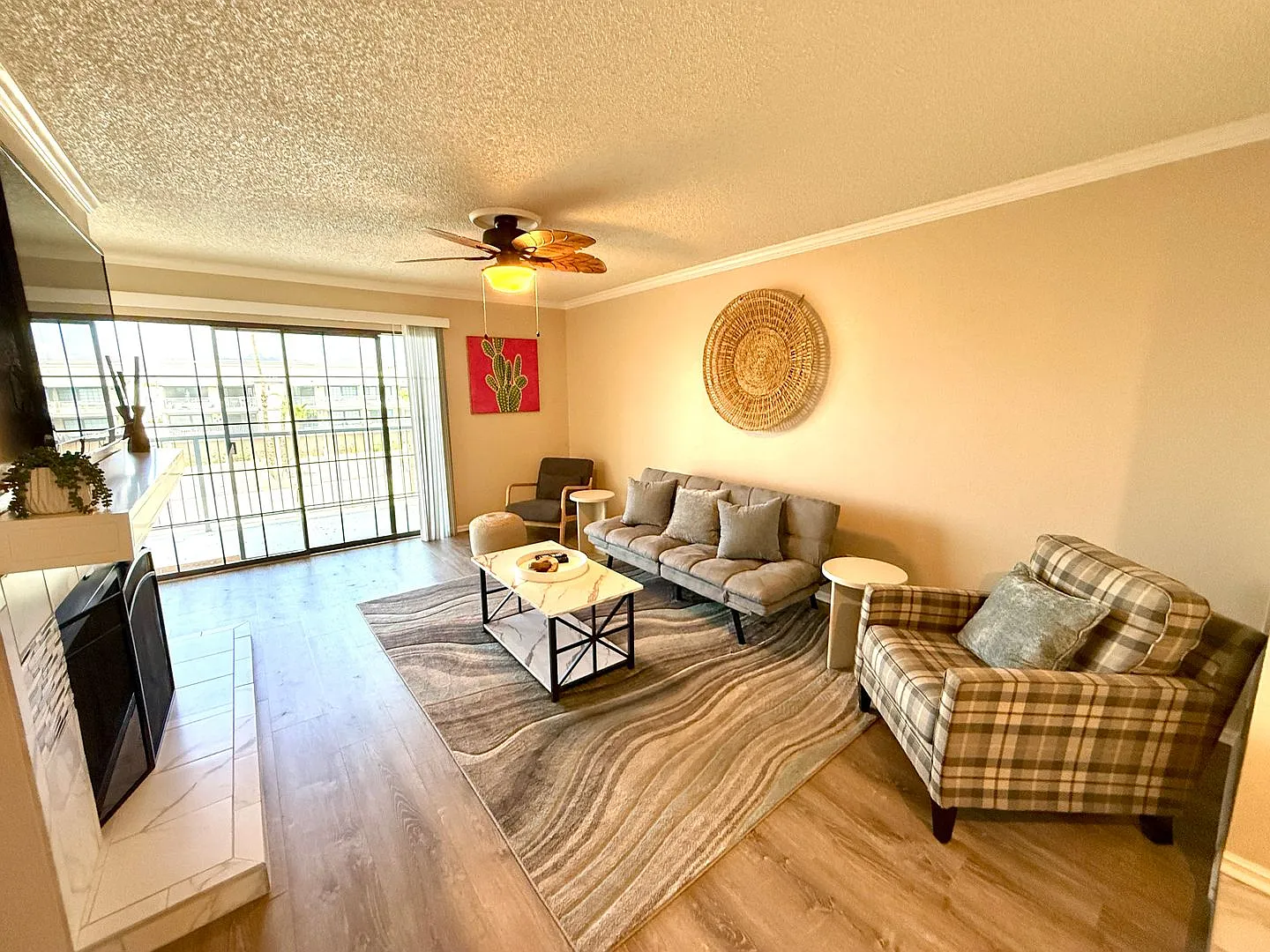 Beautiful Furnished 2 Bed / 2 Bath Condo in Laguna Nueva Colorado River Living! 3-12 Month Terms ... — Photo 2
