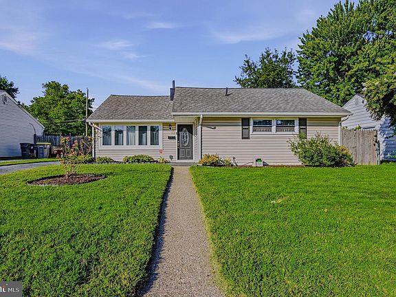 2nd image of 117 Rita Rd