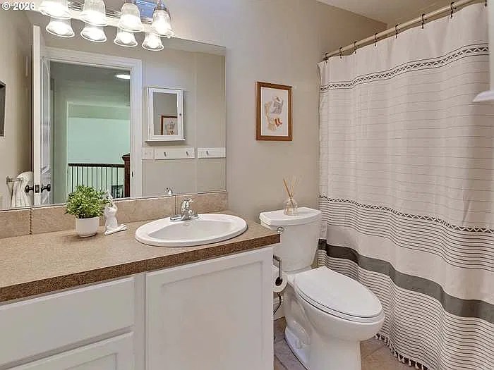3 bed, 1656 sqft, $3,500 — Photo 4