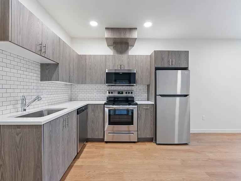6640 NE MLK Blvd — Photo 35