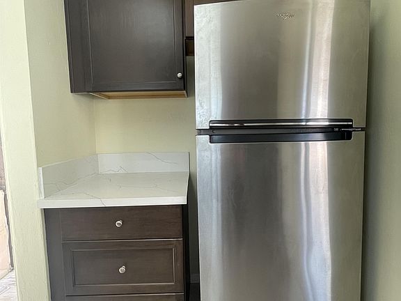 5th image of 4034 Mississippi St