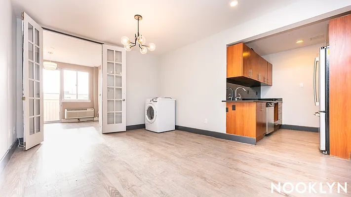 Rented by Nooklyn NYC LLC | media 18