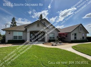 8312 E South Orchard Rd, Acampo, CA 95220