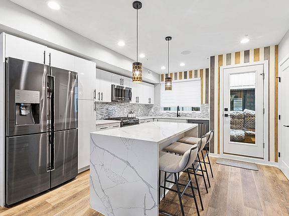 5th image of 815 Perkiomen St #15