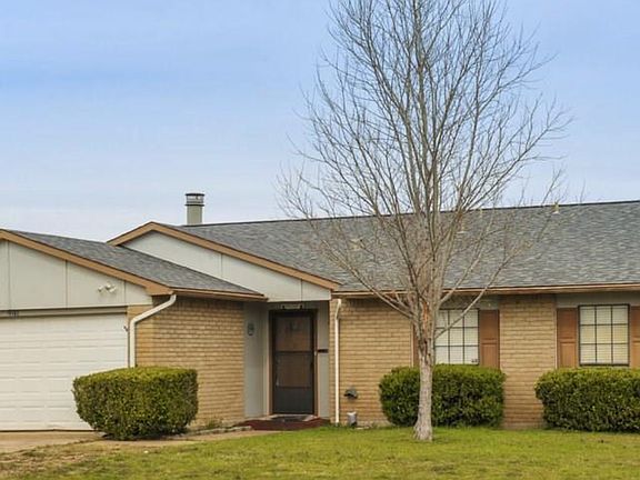 2nd image of 2319 Pennington Dr