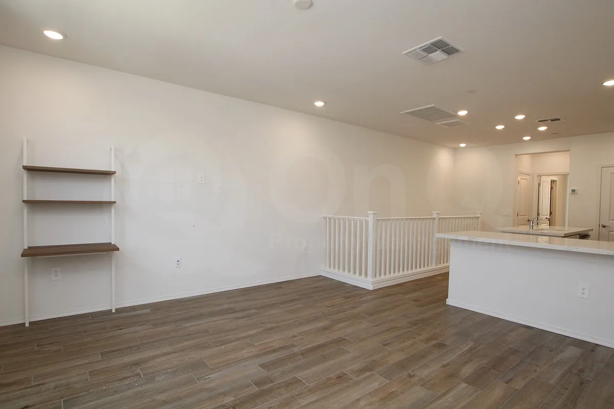 2 bed, 2.0 bath, 1193 sqft, $1,925 — Photo 3