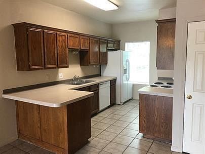 3rd image of 1401 Wood Ave #A-3