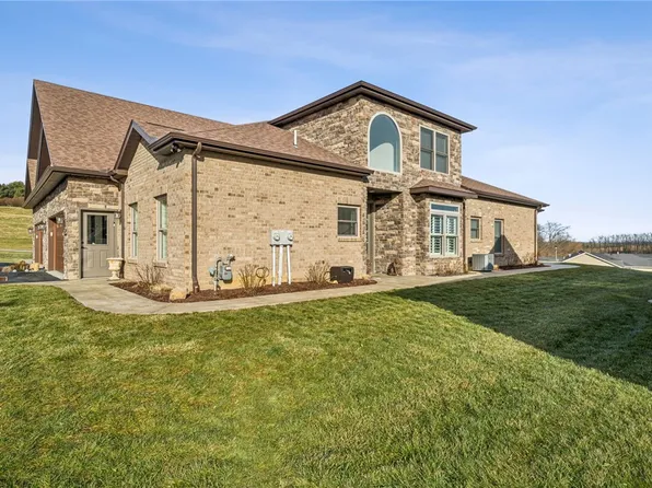 1222 Bellfield Ct, Greensburg, PA 15601