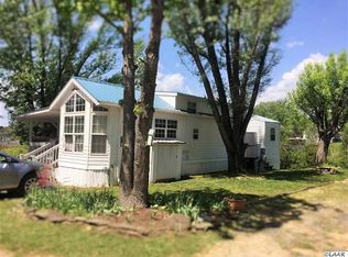 2528 Roundhouse Rd, Dandridge, TN 37725