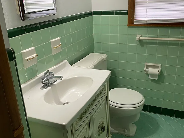 105 S Sherry Ave — Photo 7