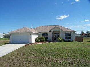 2203 SW 14th Ave, Cape Coral, FL 33991