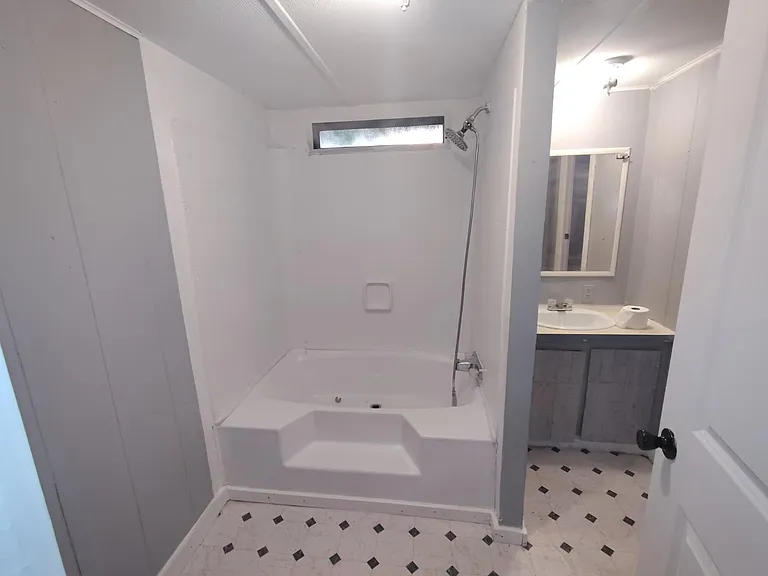 53 Valley View Dr — Photo 6