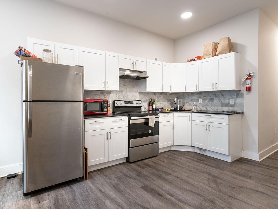 1st image of 1303 W Seltzer St #20