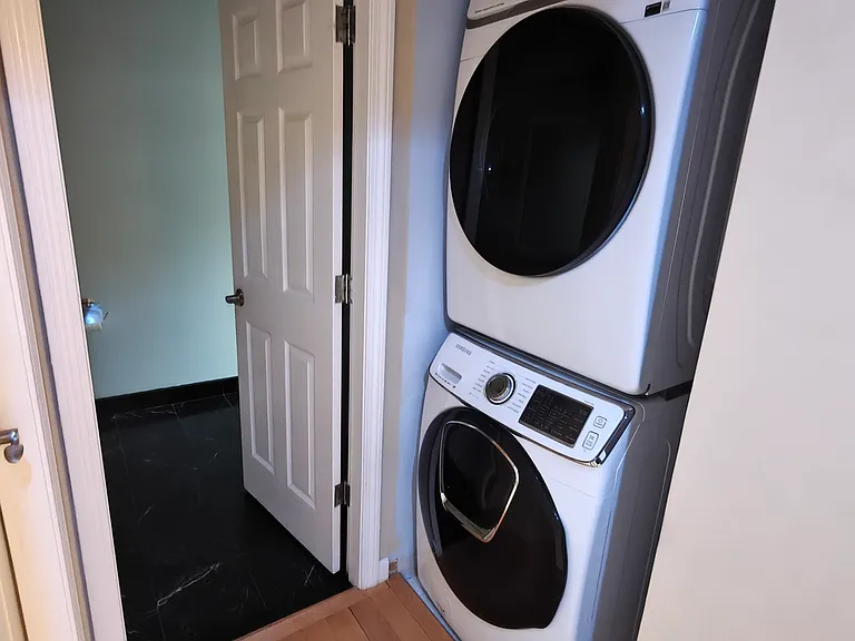 25 Marion St #44 — Photo 11