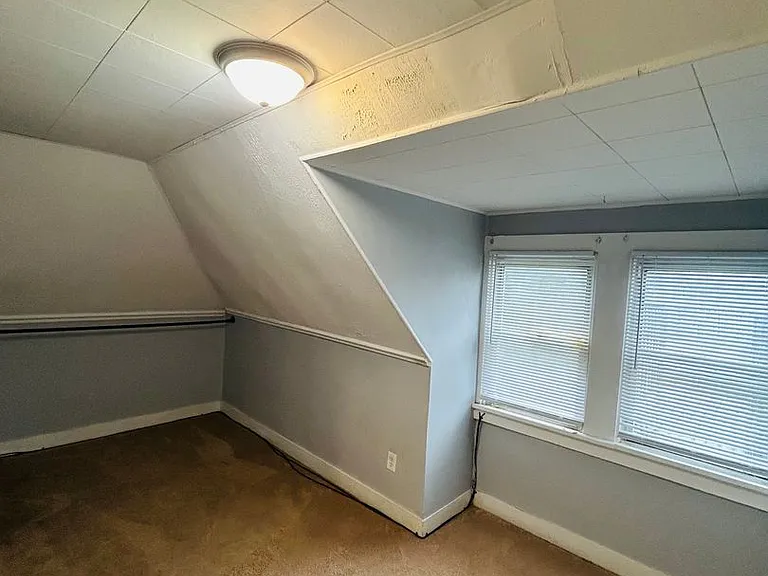 439 College Ave — Photo 8
