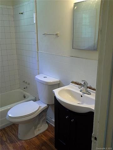 2nd image of 307-309 311 Barbour St