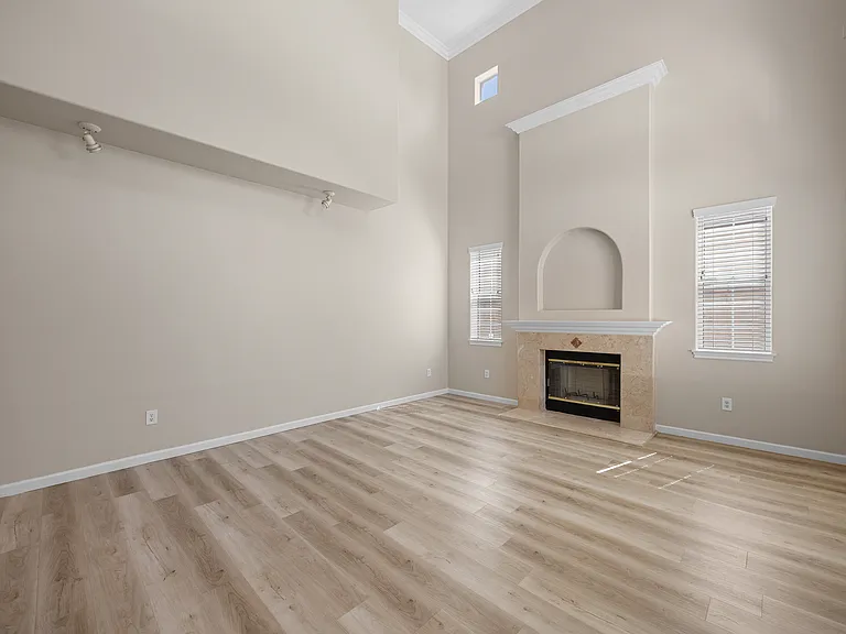 9911 Garibaldi Ave — Photo 7