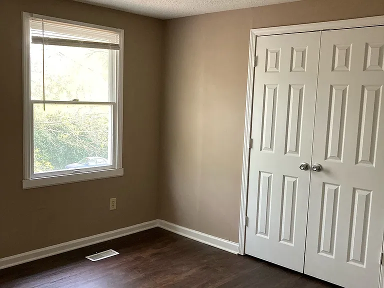 8110 Beechwood Trl — Photo 14