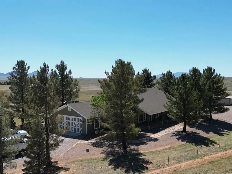 Ranch Oasis Rd — Photo 2