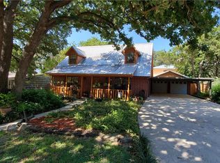 713 Vogel St, Rockdale, TX 76567