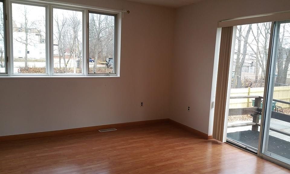 1st image of 60 Pond St APT 6