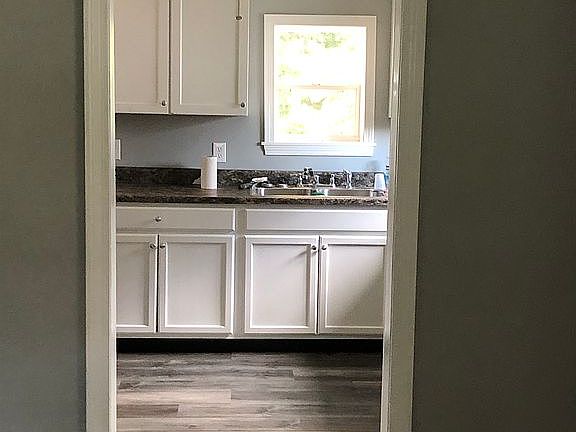 3rd image of 34 Coleman Ave