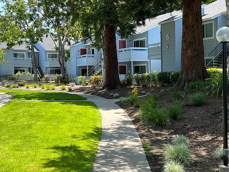 Windemere Apartments — Photo 38