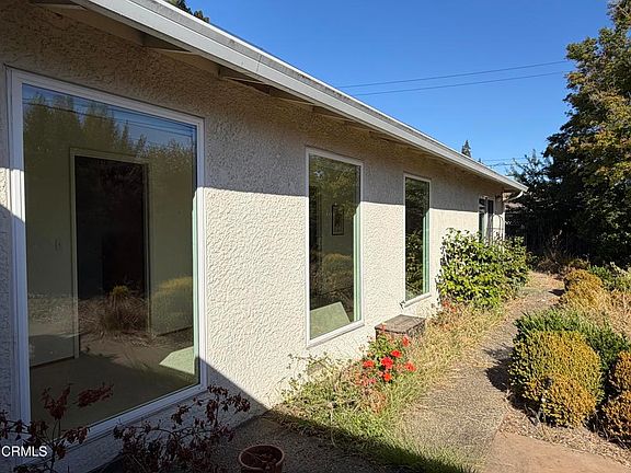 4th image of 692 McCarty Ave