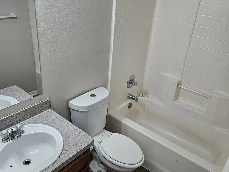 1702 Stalcup Rd #100 — Photo 9