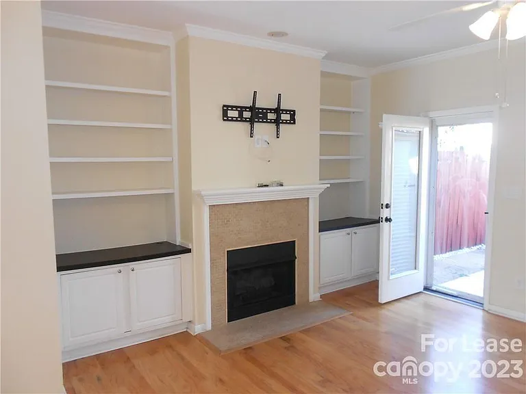 2545 Dilworth Heights Ln — Photo 6