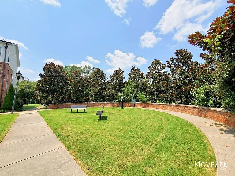 827 Seigle Point Dr — Photo 29