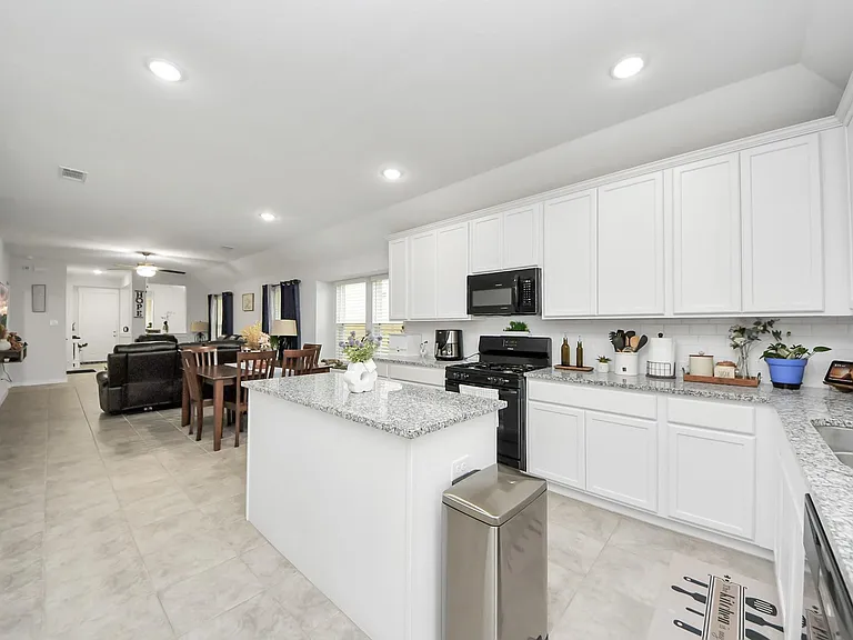 21246 Montego Bay Dr — Photo 19