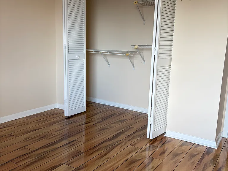 5169 Vineland Rd #B208 — Photo 14