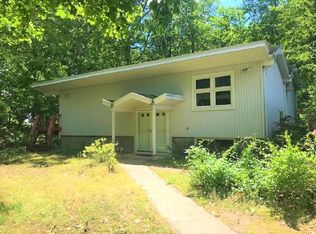 525 Seneca Rd, Rochester, NY 14622