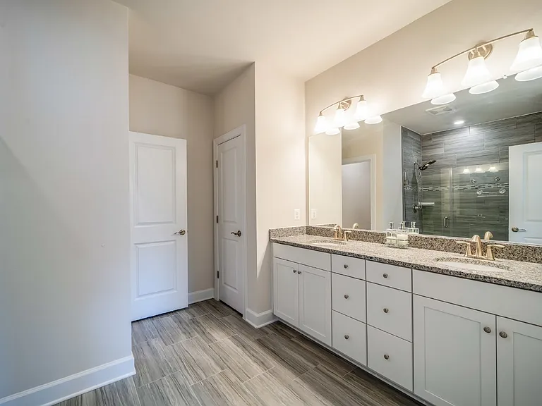 20656 River Liffey Ter — Photo 32