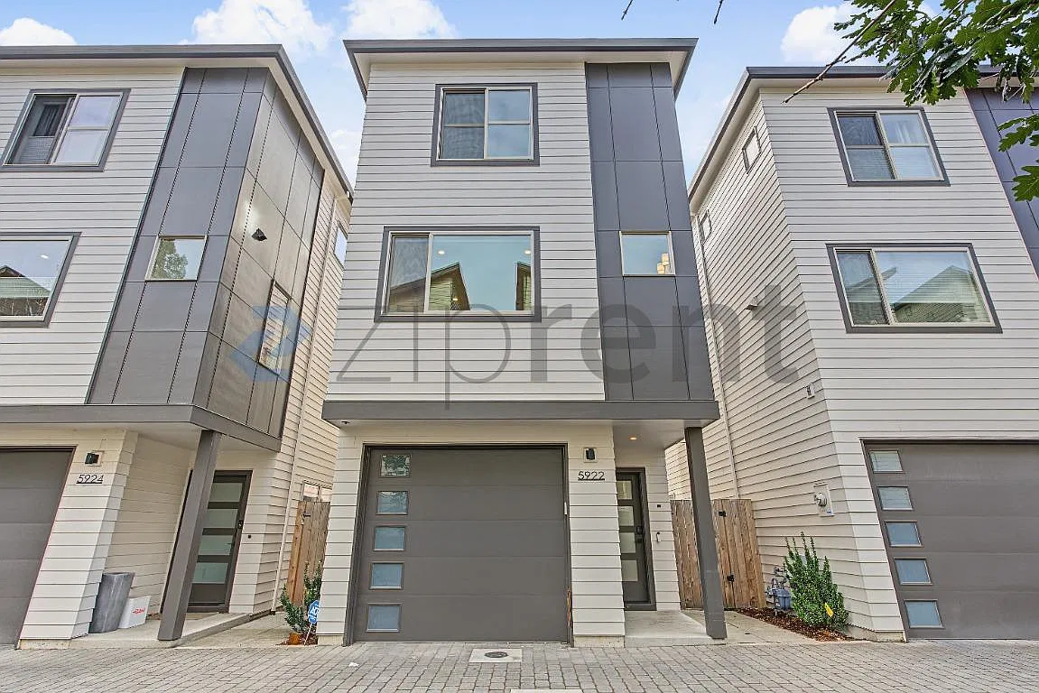 3 bed, 2.5 bath, 1375 sqft, $3,250 — Photo 1
